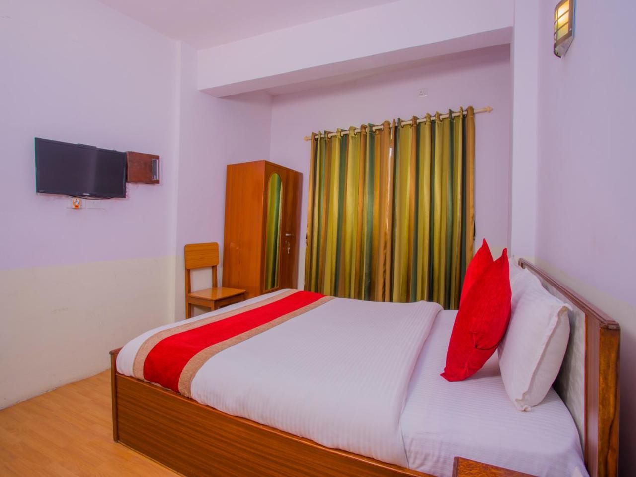 Oyo 255 White Zambala Hotel Kathmandu Exterior photo